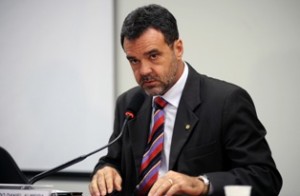  Daniel Almeida é reeleito presidente do PCdoB baiano