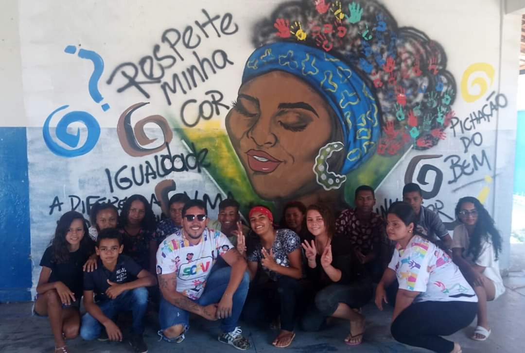  Adolescentes realizam projeto ‘Pichação do Bem’ na Escola Dom Mário Zanetta