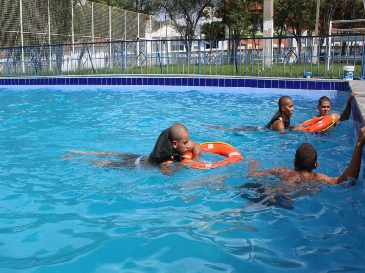  1ª Companhia realiza Instruções de salvamento em ambiente aquático