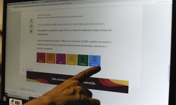  Agência Brasil adota uso de interpretador digital de Libras