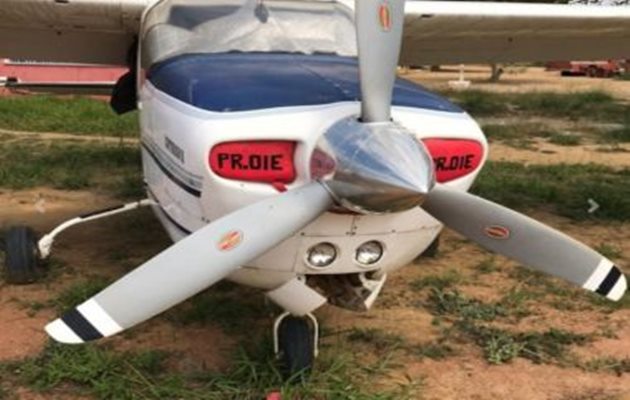  Avião e carros apreendidos do tráfico na Bahia são leiloados