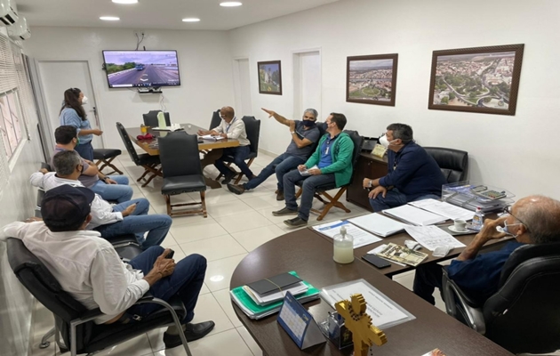  Embasa apresenta projeto de uma nova rede adutora de água, interligando a ilha ao BTN