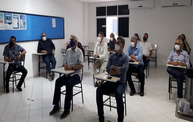  Professor da Unirios apresenta trabalho acadêmico que permite identificar problemas no município