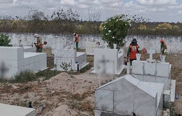  Cemitérios da área urbana e rural estão sendo preparados para as visitas do Dia de Finados