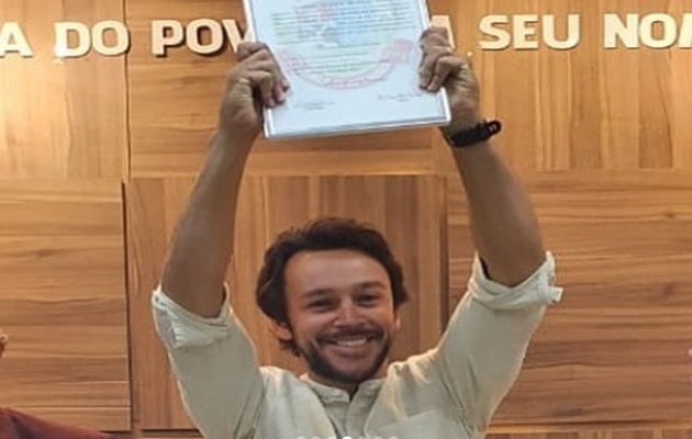  Vereadores de Paulo Afonso homenageiam o deputado Mário Jr. com Moção de Aplausos