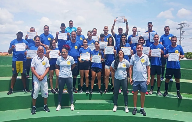  Prefeitura de Glória, LDG e FBFS realizam curso para formação e capacitação de árbitros de futsal