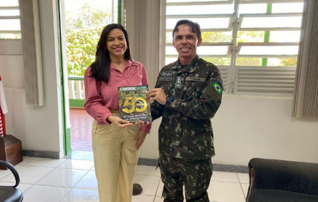 Vereadora Evanilda Oliveira visitou a 1ª Companhia de Infantaria – “A Guardiã da Energia do Nordeste”