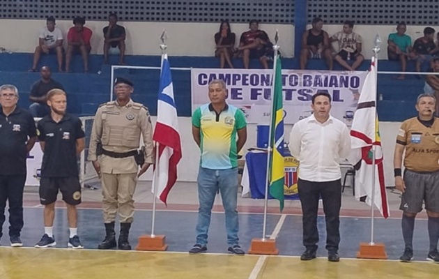  Comandante do 20º BPM participa da solenidade de abertura dos jogos finais do Campeonato Baiano de Futsal 2023, no Município de Glória