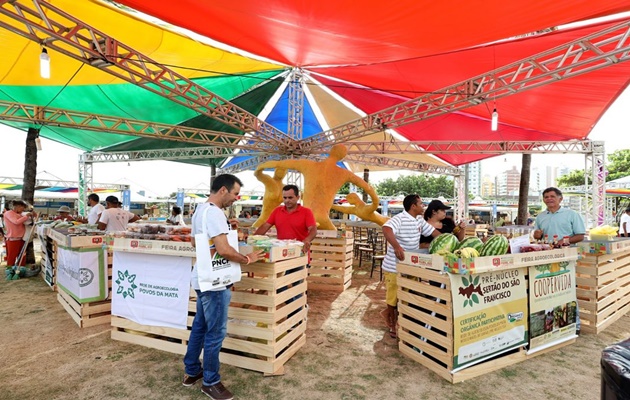  Feira Baiana da Agricultura Familiar e Economia Solidária homenageia Luiz Alberto, liderança do movimento negro brasileiro