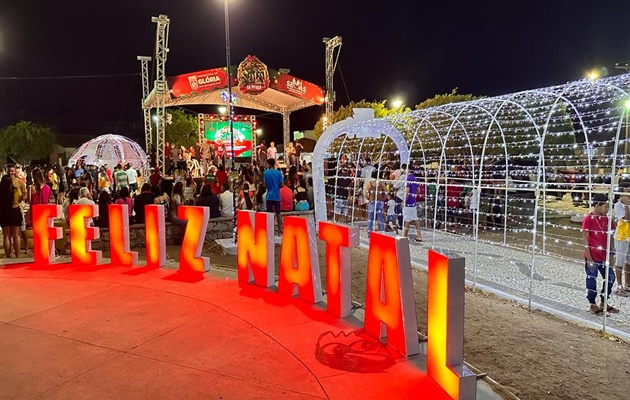  Cidade de Glória realiza os festejos natalinos com o tradicional “Natal Social na Praça”