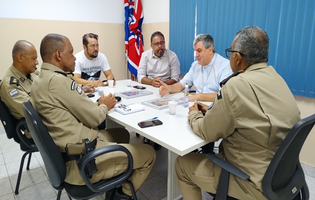 Reunião com o Bispo Dom Guido Zendron no 20º Batalhão discute Segurança Pública no município