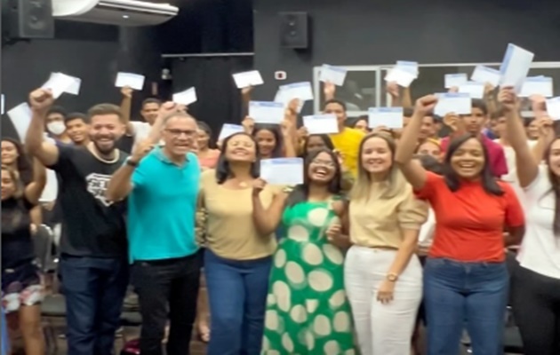  Sedes entrega certificado de conclusão a 47 alunos do Curso de Informática Básica