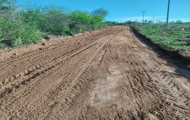  SEINFRA revitaliza estradas de 7 trechos que dão acessos as comunidades rurais