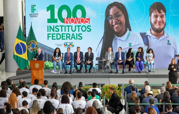  Lula anuncia construção de oito novos Institutos Federais de Ensino na Bahia