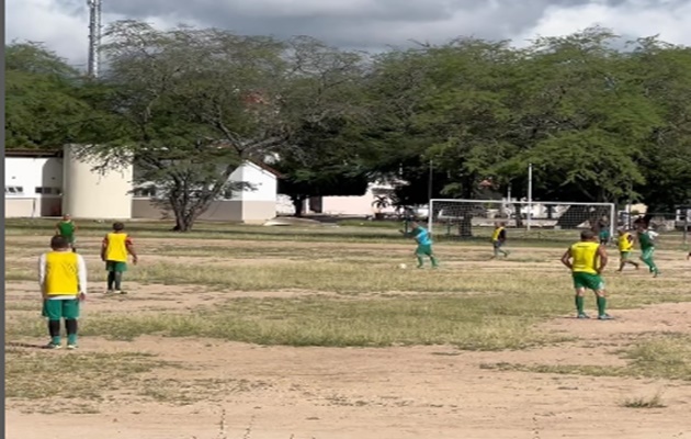  Vem aí mais uma obra para o esporte: novo campo do Poeirão