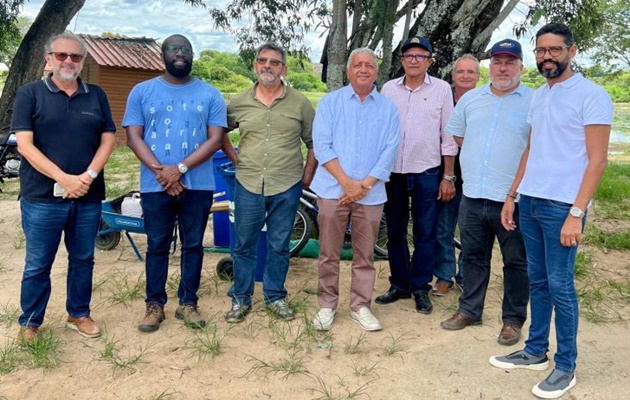  Prefeito em exercício Marcondes Francisco e equipe da Sudesb visitam obras esportivas no BTN e na Ilha