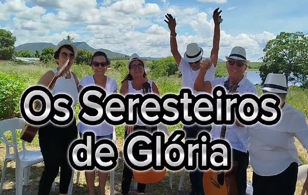  “Seresteiros de Glória” na Praça Adair Pereira