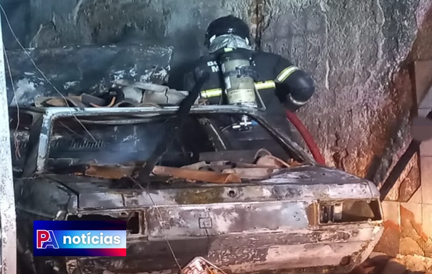 15º Batalhão de Bombeiros Militar atende ocorrência de incêndio no centro de Paulo Afonso