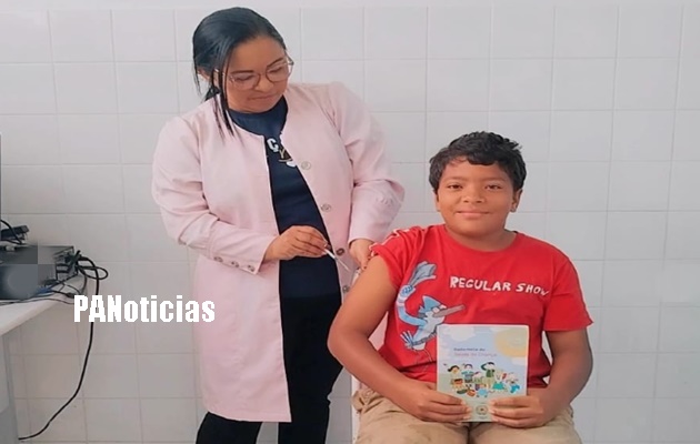  Secretaria Municipal de Saúde realiza campanha de vacinação contra a dengue para adolescentes de 10 a 14 anos