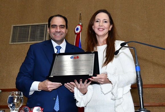  “A Bahia é o espírito do Brasil”, afirma presidente da OAB Nacional ao receber Comenda 2 de Julho