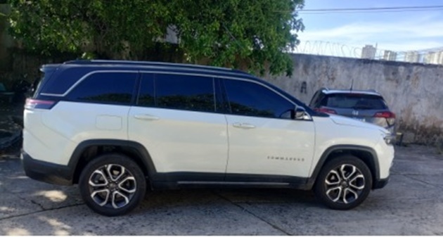  Homem é preso em flagrante com veículo de luxo com placa adulterada em Salvador