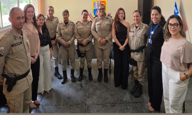  Comandante do 20º BPM reúne rede de proteção à mulher para alinhar as ações do “Março Mulher”, em Paulo Afonso