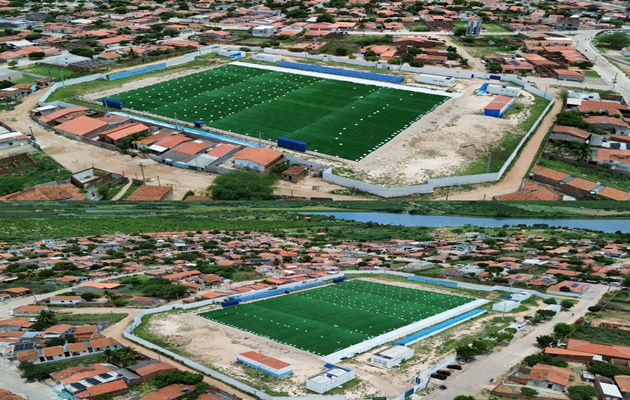  Glória avança no Esporte: Estádio Municipal Edson Francisco dos Santos recebe gramado sintético de última geração