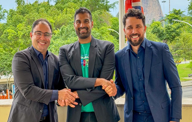  Prefeito de Paulo Afonso se reúne com o cônsul da Inglaterra para tratar do intercâmbio de alunos do programa “Paulo Afonso pelo Mundo”