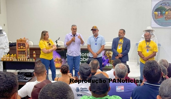  Lançamento oficial do programa de apoio à cadeia de produção do mel, o PRODAMPA