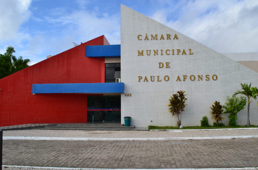  Nesta segunda-feira (03), a Câmara Municipal de Paulo Afonso retoma os trabalhos legislativos.